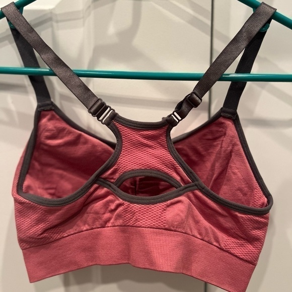 Reebok Sports Brad Small - Picture 3 of 3